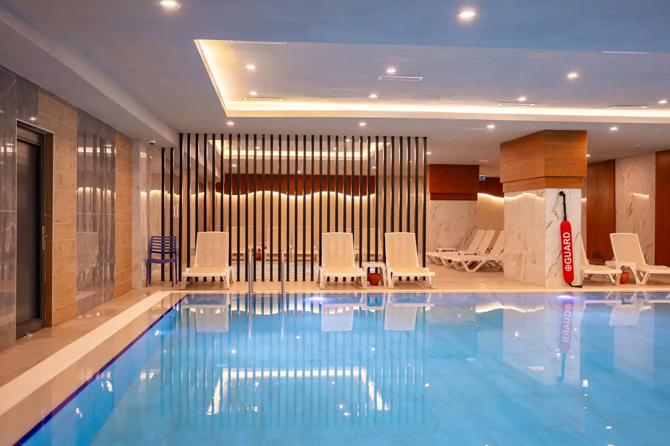 Side Moon Palace Hotel